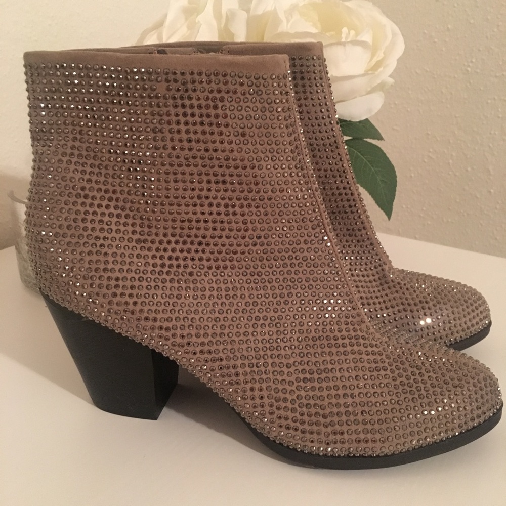 GORGEOUS studded ankle boots